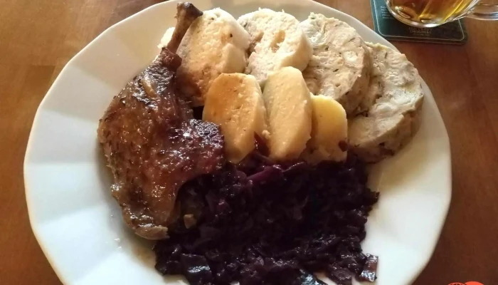 Restaurace Na Melniku Cervene Hlavkove Zeli - Praha 7-holešovice