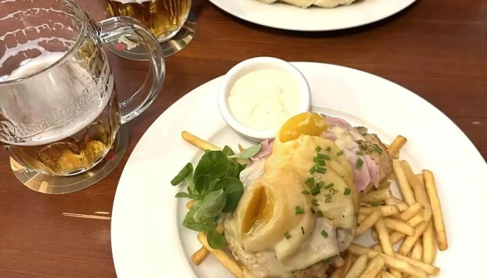 Restaurace Na Melniku Nejnovejsi - Praha 7-holešovice
