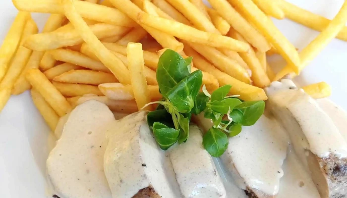 Restaurace Na Mlikarne Blizko Mě - Blanická 816