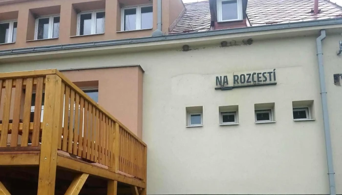 Restaurace Na Rozcesti Instagram - Drevníky