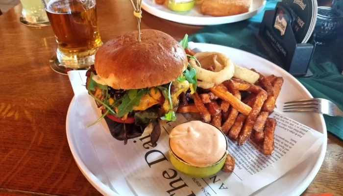Restaurace Na Rychte Povijnice Batatova - Černokostelecká 577