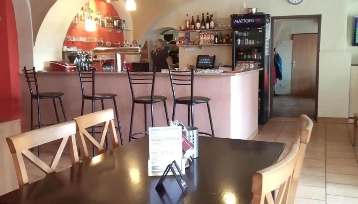 Restaurace Na Stare Horelice Vzhled A Atmosfera - Masarykova 563
