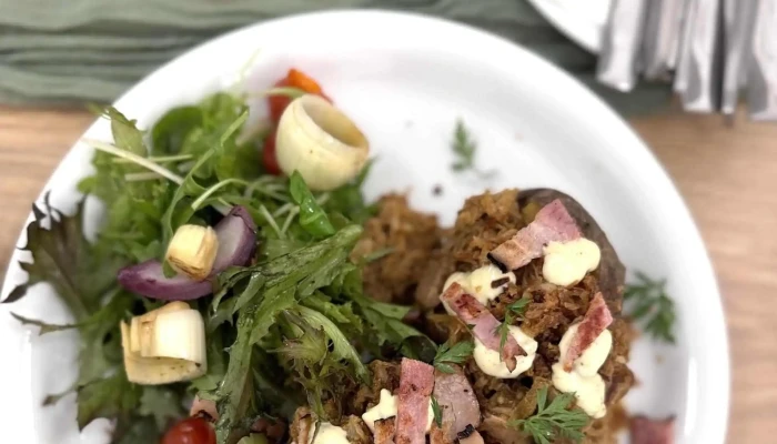 Restaurace Na Tvrzi -  Slevy - Nám. Komenského 162