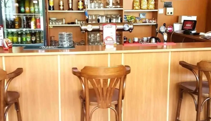 Restaurace Na Utesu Vzhled A Atmosfera - Obránců Míru 2718