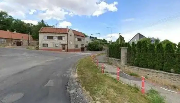 Restaurace Na Veverce -  Street View A 360deg - Olšany