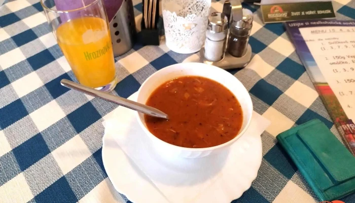 Restaurace Na Zebracce Kureci Polevka - Hlinsko Pod Hostýnem