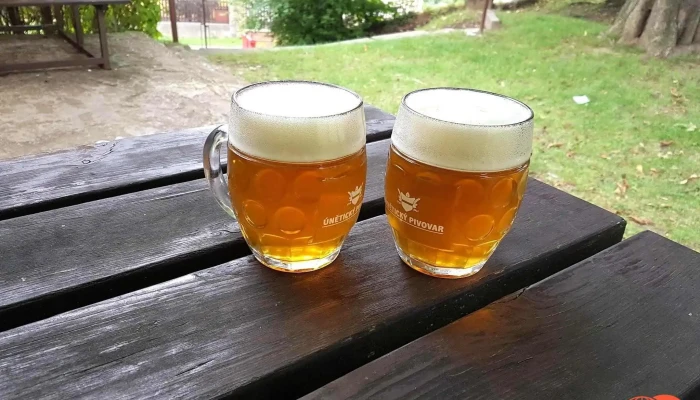 Restaurace Na Zinence Jidlo A Piti - Nám. Svobody 249
