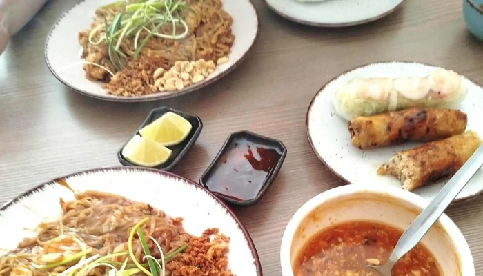 Restaurace Ngan Uan Jak Se Dostat - Náměstí 100
