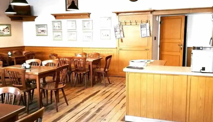 Restaurace Obecni Dum Od Vlastnika - Legerova 30