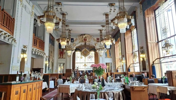 Restaurace Obecni Dum Vzhled A Atmosfera - Staré Město