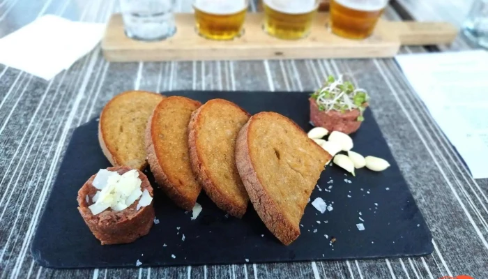 Restaurace Olivuv Pivovar Tatarsky Biftek - Za Radnicí 739