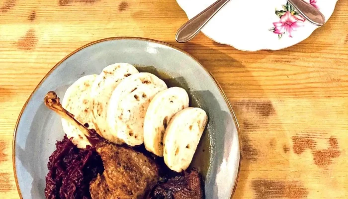 Restaurace Otevreno Od Vlastnika - Můstek
