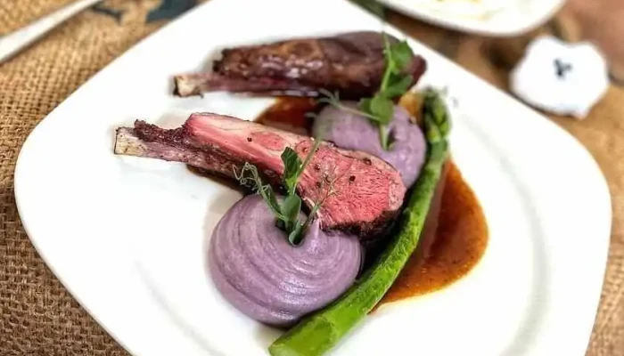 Restaurace Penzion Hlucov Jidlo A Piti - Kokořínský Důl