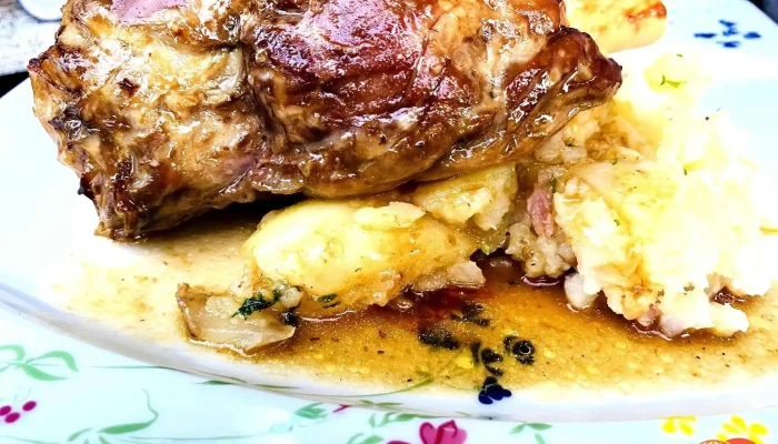 Restaurace Pereje Jidlo A Piti - Kyselka 20