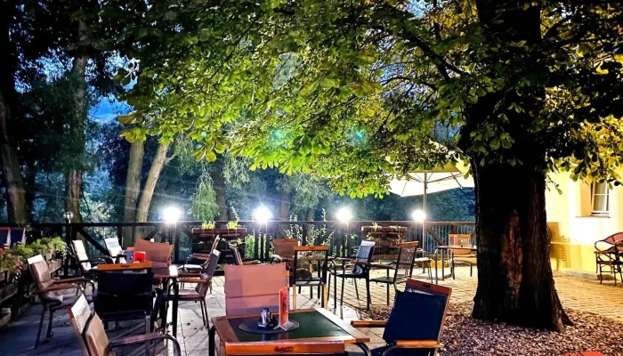 Restaurace Pereje Vzhled A Atmosfera - Kyselka 20