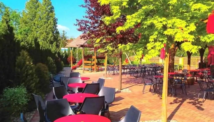 Restaurace - pizzerie "Na Hrázi" - Ke Hrázi 76