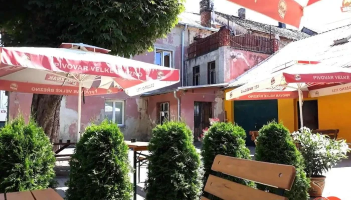 Restaurace Pod Kaštanem - Za Humny