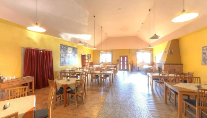 Restaurace Pod Lipou Street View A 360deg - Dobřichovická 754