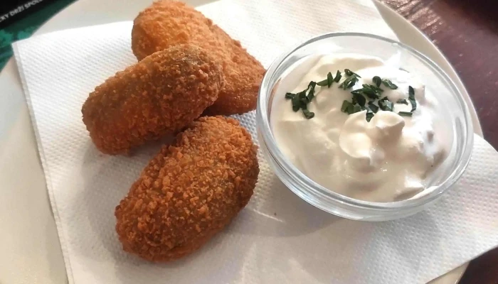 Restaurace Pod Skalou Slevy - Komenského 1010