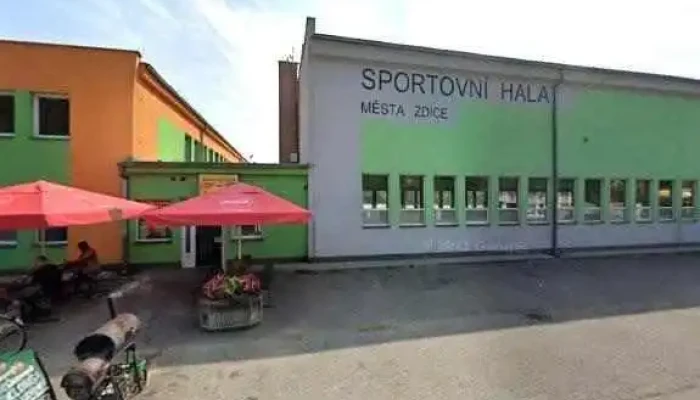 Restaurace Pod Skalou Street View A 360deg - Komenského 1010