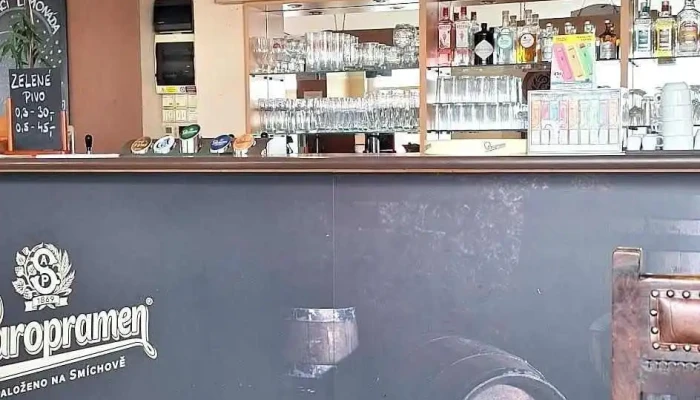 Restaurace Pod Skalou Vzhled A Atmosfera - Komenského 1010