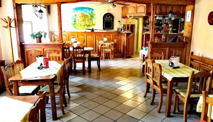 Restaurace Pod zámkem - 77 Šluknov