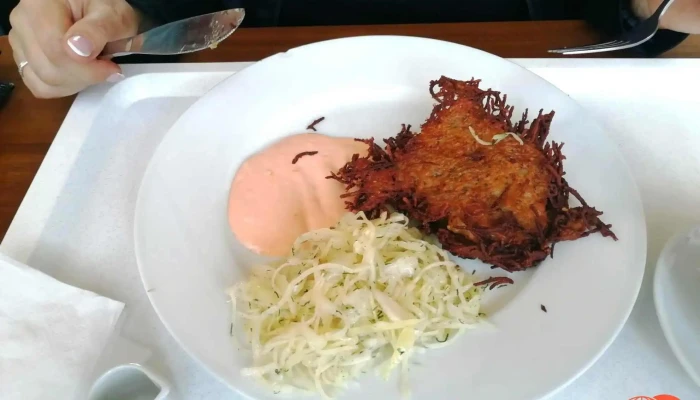 Restaurace Poutni Dum 3 Jidlo A Piti - Bystřice Pod Hostýnem-chvalčov