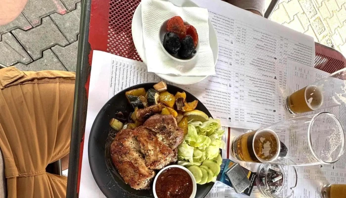 Restaurace Praha Jirikov Instagram - 9. Května 851