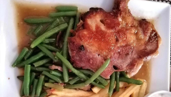 Restaurace Radnice -  Instagram - Křížová 24/2