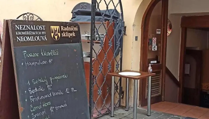 Restaurace Radnicni Sklipek Menu - Kovářská 20/2