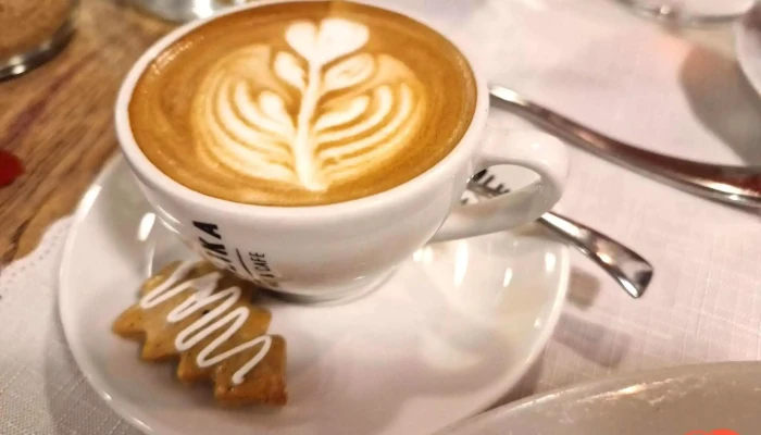 Restaurace Republika -  Cappuccino - 28. Října 1078