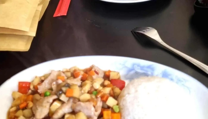 Restaurace Rongvang -  Polevka - Palackého 1214