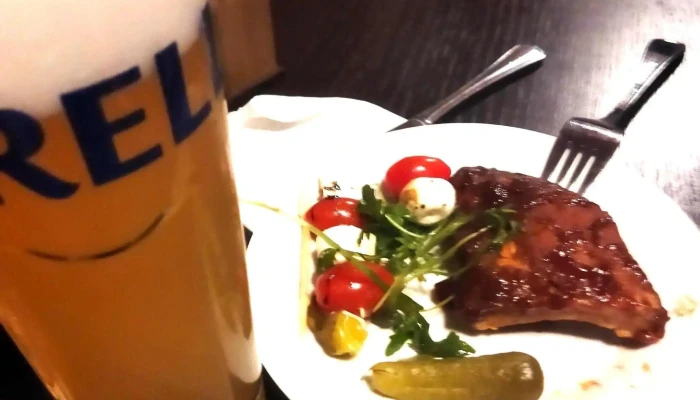 Restaurace Rozatov Zebirka - Ptácká 231/137