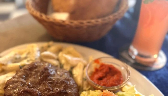 Restaurace Savoy -  Otevřeno Nyni - Poděbrady I