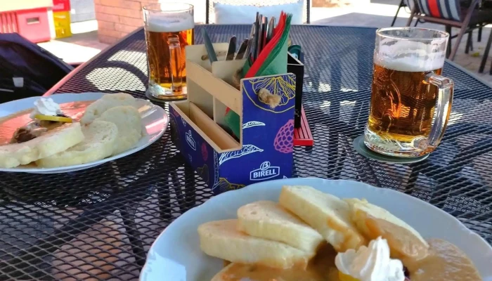 Restaurace Simalka Jidlo A Piti - 17. Listopadu 493