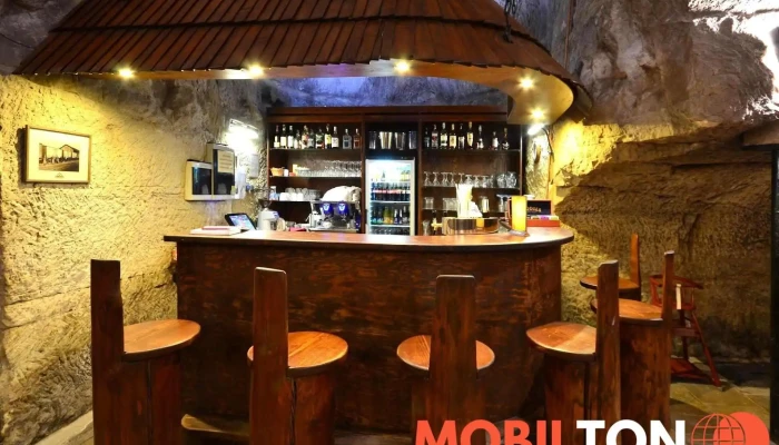 Restaurace Skala Vzhled A Atmosfera - Klášter Hradiště Nad Jizerou