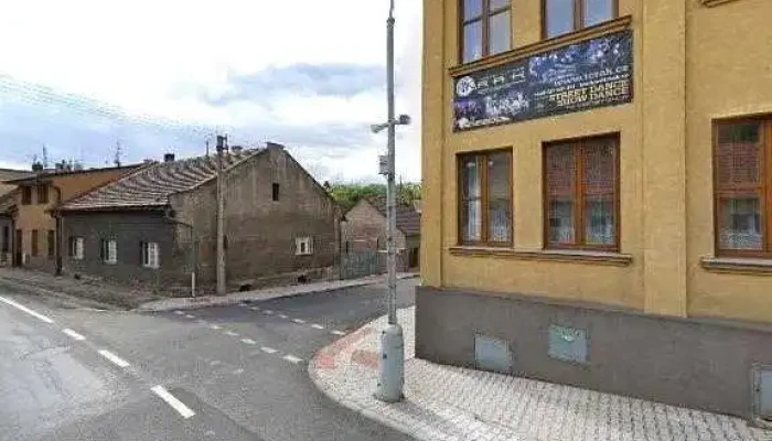 Restaurace Sokolovna Kvicek Street View A 360deg - Smečenská 44