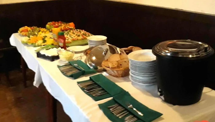 Restaurace Sport -    Kuklik Jidlo A Piti - Husova 353