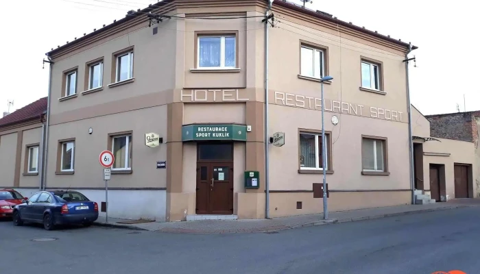 Restaurace Sport -    Kuklik Od Vlastnika - Husova 353