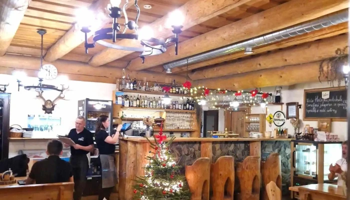 Restaurace Srub -  Vzhled A Atmosfera - Chyňava-beroun 1