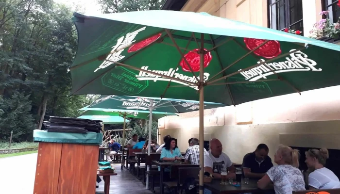 Restaurace Stara Myslivna Vzhled A Atmosfera - Konopiště