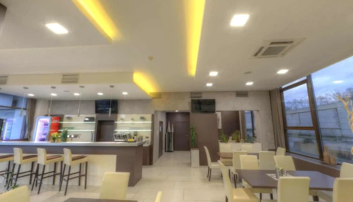 Restaurace Sud -  Street View A 360deg - Dostihová 672 76315
