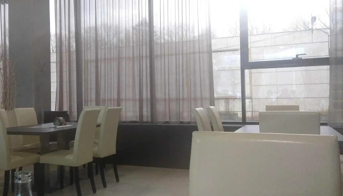Restaurace Sud -  Webova Stranka - Dostihová 672 76315