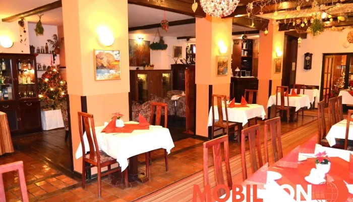 Restaurace Tarouca V Park Hotelu Pruhonice Vzhled A Atmosfera - Uhříněveská 12