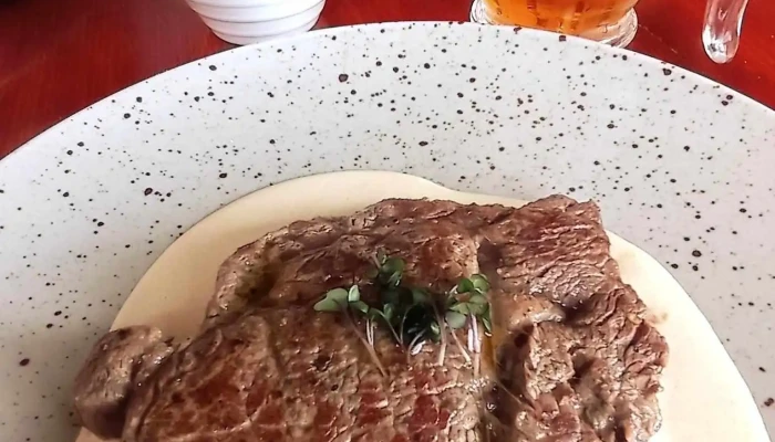 Restaurace Terasa -  Filet Mignon - Kostomlatského Sady 3