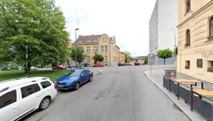 Restaurace Tovarna Street View A 360deg - Wilsonova 689