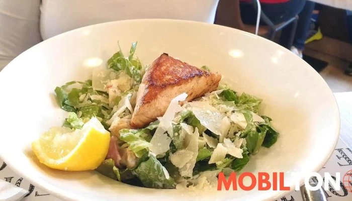Restaurace Trappola -  Salat Caesar - Mladá Boleslav Iii