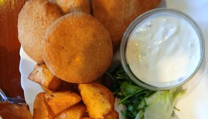 Restaurace Tropical -  Instagram - Teplická 138