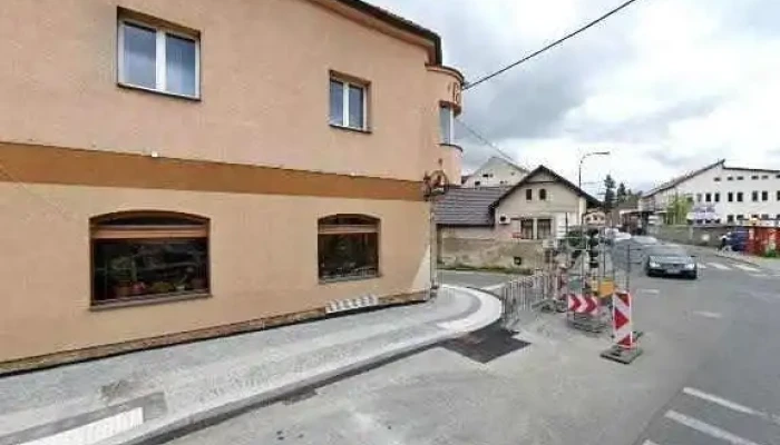 Restaurace U Belmonda -  Street View A 360deg - Pražská 15