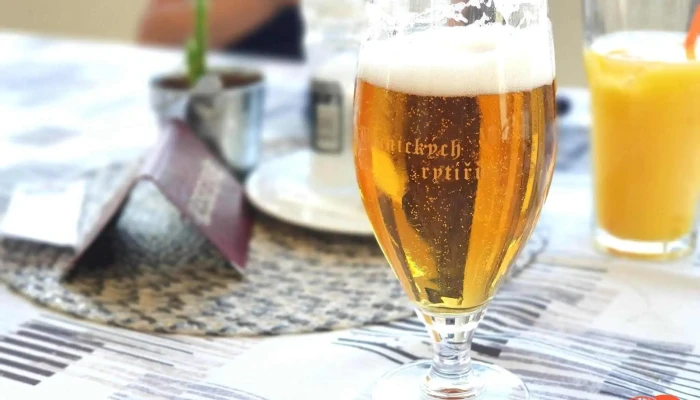 Restaurace U Blanickych Rytiru Pivo - Zámek 1